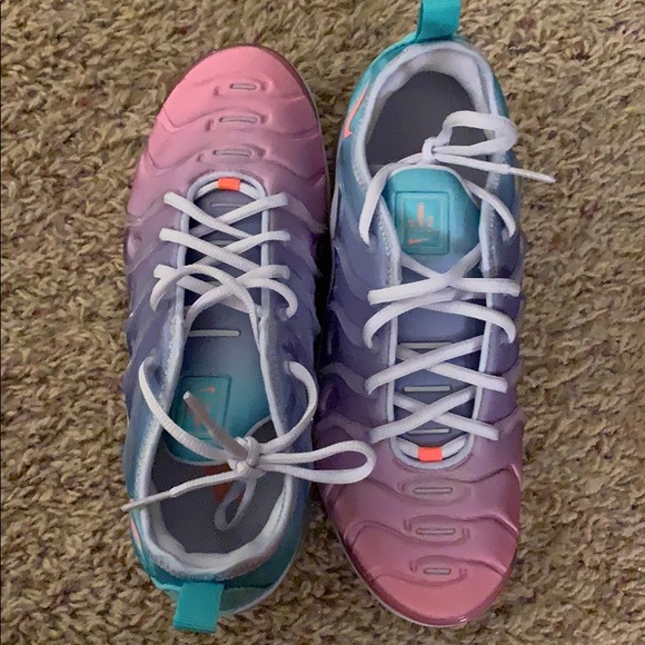 NIKE AIR VAPORMAX PLUS - Picture 11 of 12